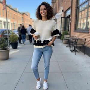 Anthropologie Akemi & Kin Women's Black and White Sweater size M